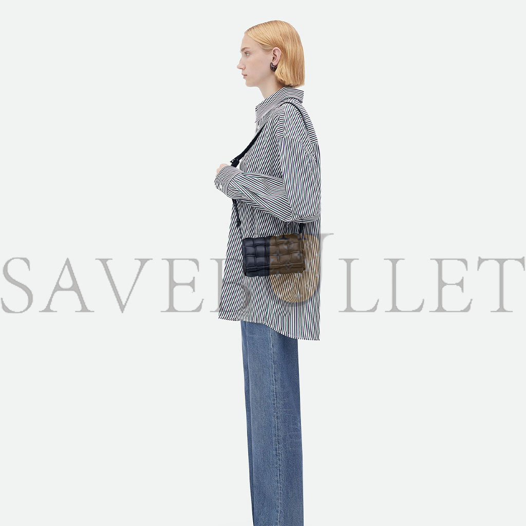 bo*te*ga Ve*ne*ta small padded cassette (19*12*5cm)